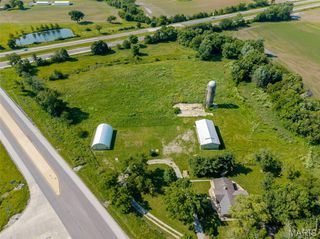 2101 S Spur 127, Greenville, IL 62246