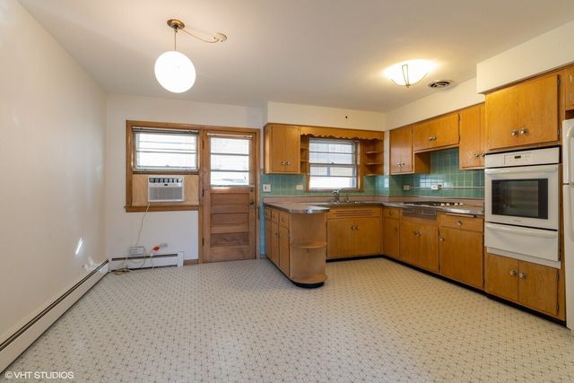 7 S Home Avenue 1N, Park Ridge, IL 60068