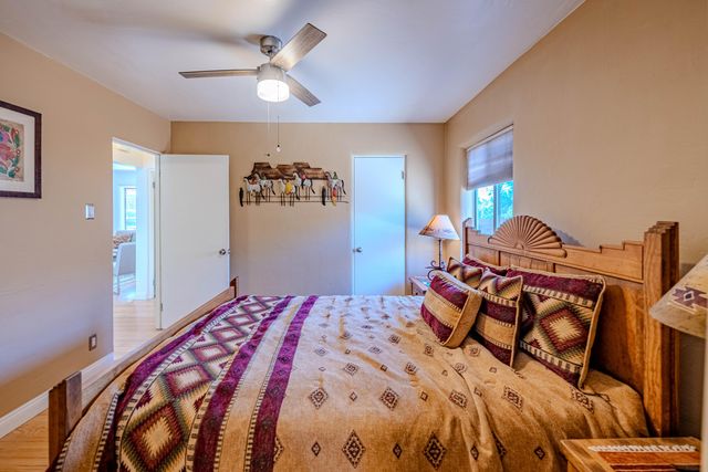 1808 Bryn Mawr Drive NE, Albuquerque, NM 87106