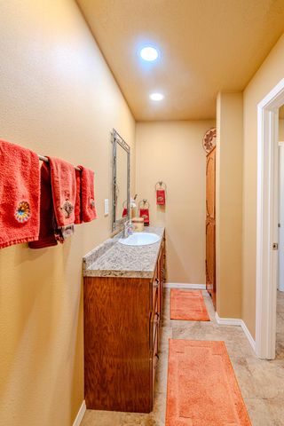 1808 Bryn Mawr Drive NE, Albuquerque, NM 87106