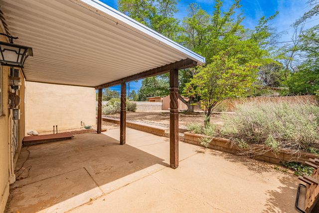 1808 Bryn Mawr Drive NE, Albuquerque, NM 87106