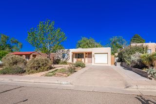 1808 Bryn Mawr Drive NE, Albuquerque, NM 87106