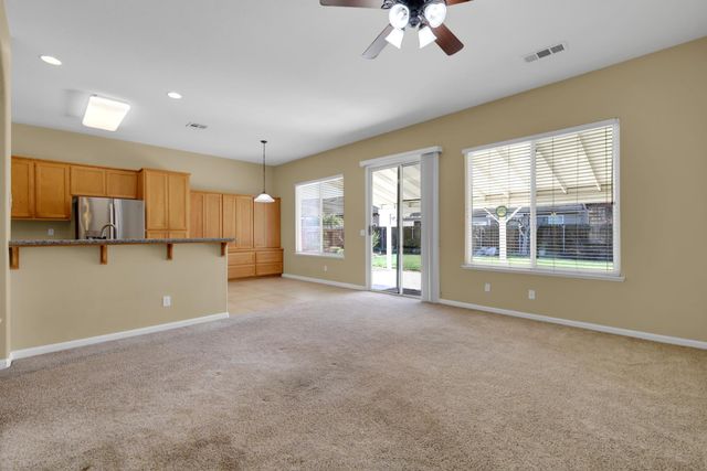 640 Corby Ct, Yuba City, CA 95991