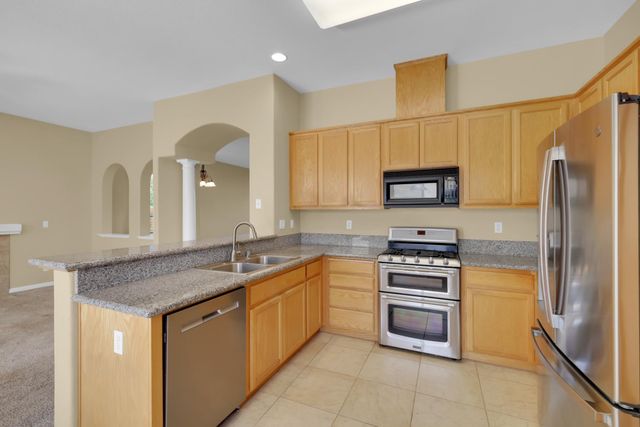 640 Corby Ct, Yuba City, CA 95991