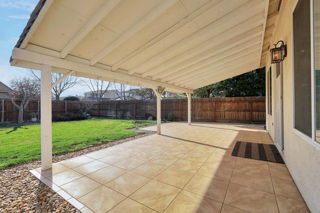 640 Corby Ct, Yuba City, CA 95991