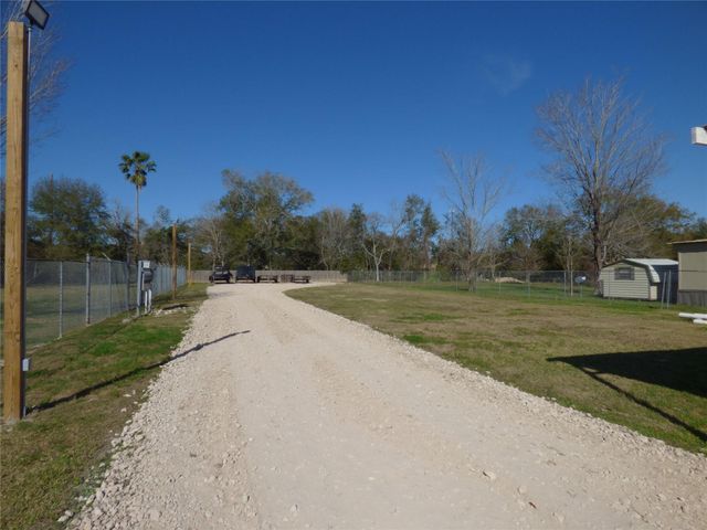 4312 Western Avenue, West Orange, TX 77630