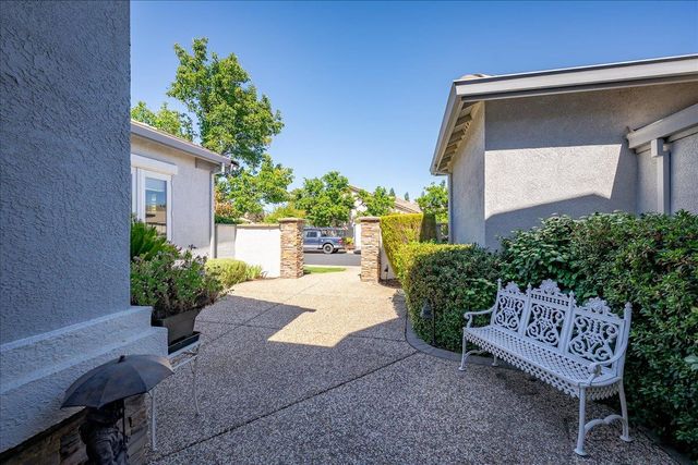 460 Lilypond Ln, Lincoln, CA 95648