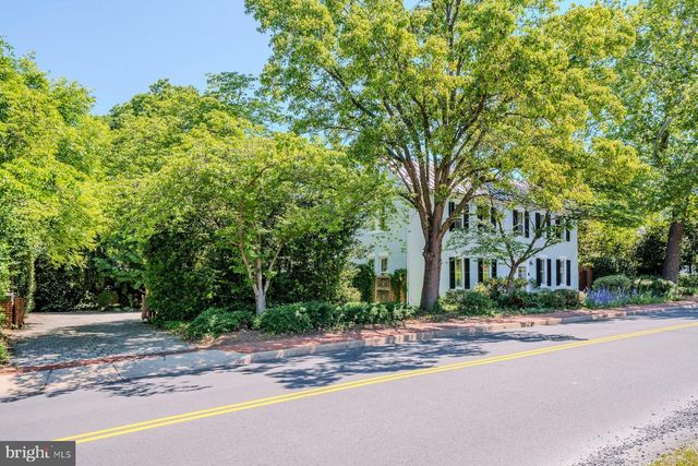 208 EDWARDS FERRY RD NE, Leesburg, VA 20176
