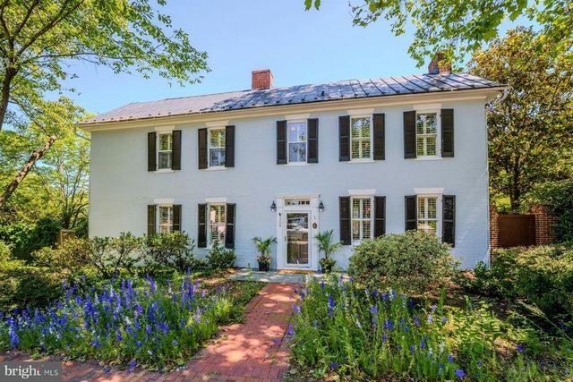 208 EDWARDS FERRY RD NE, Leesburg, VA 20176