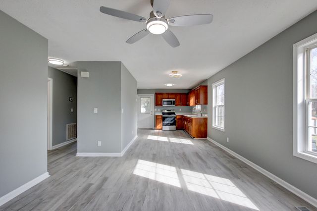 125 Brooks Aly, Clarksville, TN 37040