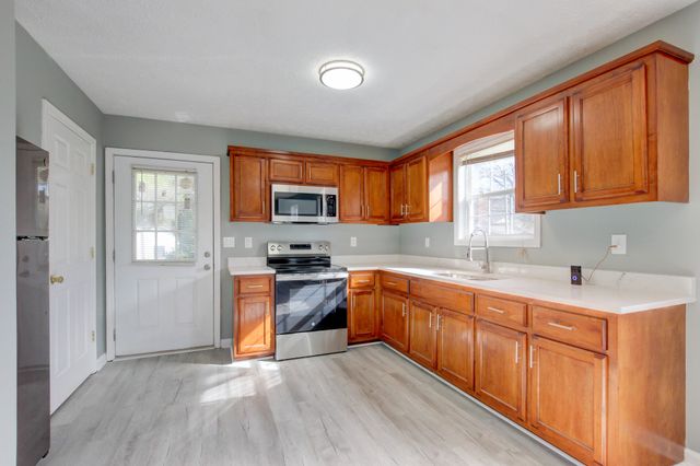 125 Brooks Aly, Clarksville, TN 37040