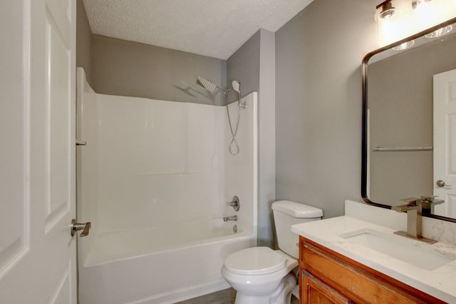 125 Brooks Aly, Clarksville, TN 37040