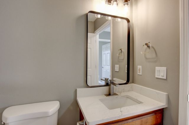 125 Brooks Aly, Clarksville, TN 37040