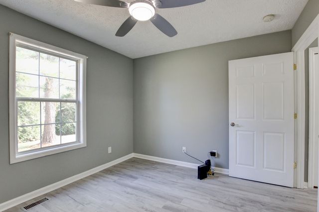 125 Brooks Aly, Clarksville, TN 37040