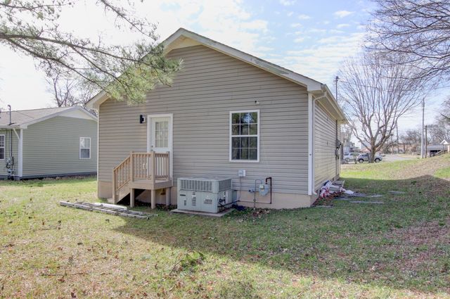 125 Brooks Aly, Clarksville, TN 37040