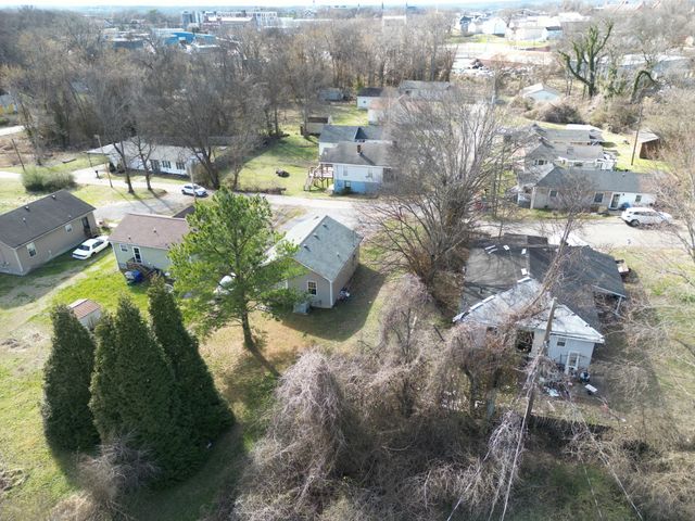 125 Brooks Aly, Clarksville, TN 37040