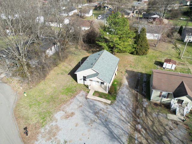 125 Brooks Aly, Clarksville, TN 37040