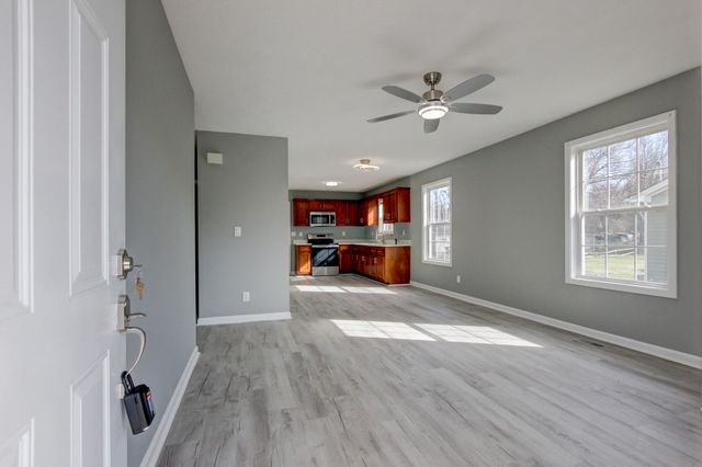 125 Brooks Aly, Clarksville, TN 37040