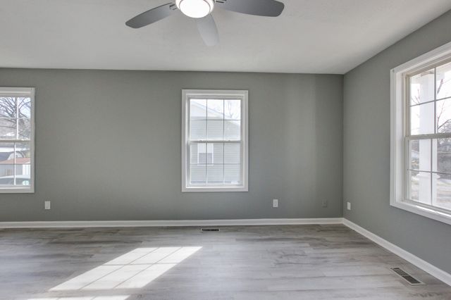 125 Brooks Aly, Clarksville, TN 37040