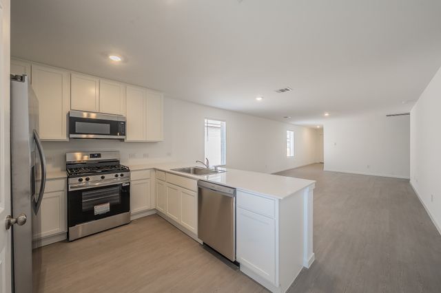 2105 Jesse James Lane, Cleburne, TX 76058