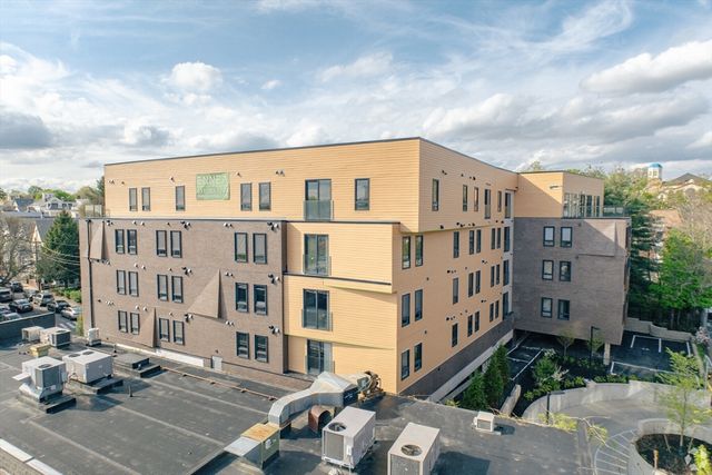 9 Central St 104, Somerville, MA 02143