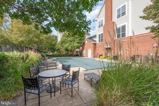 4850 EISENHOWER AVE #203, Alexandria, VA 22304
