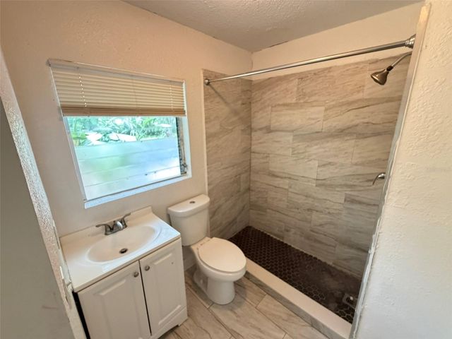 516 AVENUE F SE, Winter Haven, FL 33880