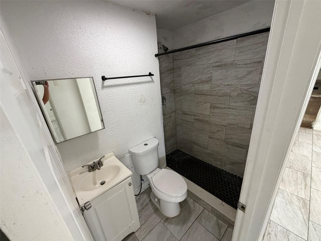 516 AVENUE F SE, Winter Haven, FL 33880