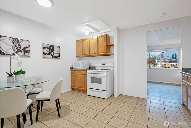 2807 NE 16th Street, Renton, WA 98056