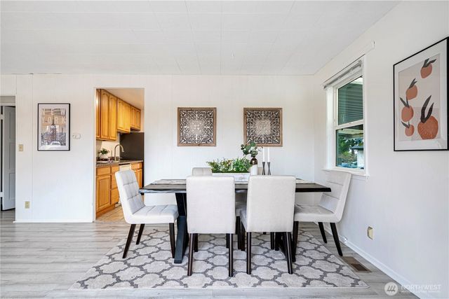 2807 NE 16th Street, Renton, WA 98056