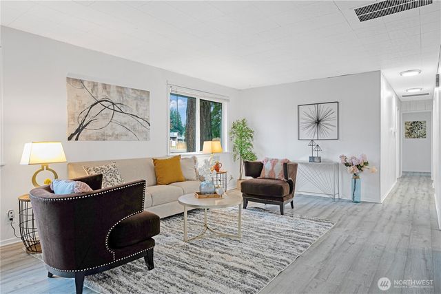 2807 NE 16th Street, Renton, WA 98056