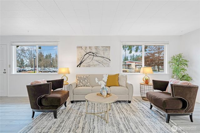 2807 NE 16th Street, Renton, WA 98056