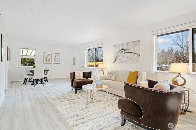 2807 NE 16th Street, Renton, WA 98056