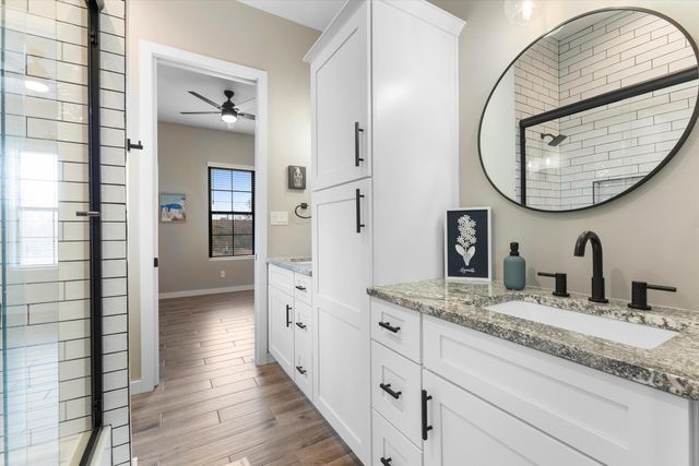 1645 16th Avenue SE, Rio Rancho, NM 87124