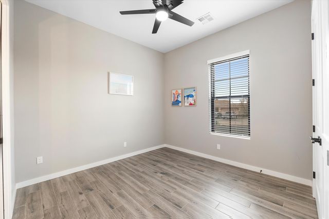 1645 16th Avenue SE, Rio Rancho, NM 87124