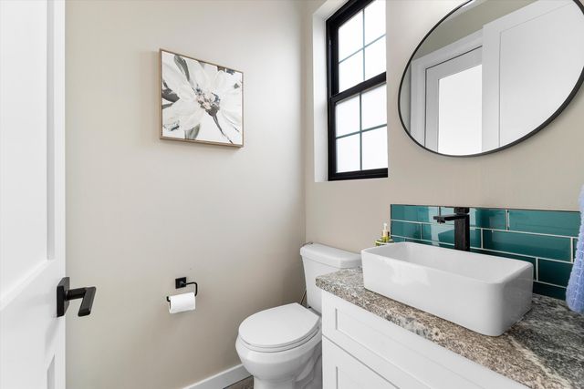 1645 16th Avenue SE, Rio Rancho, NM 87124