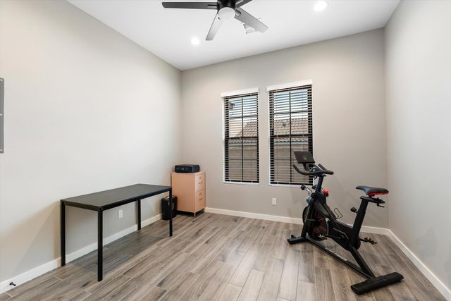 1645 16th Avenue SE, Rio Rancho, NM 87124