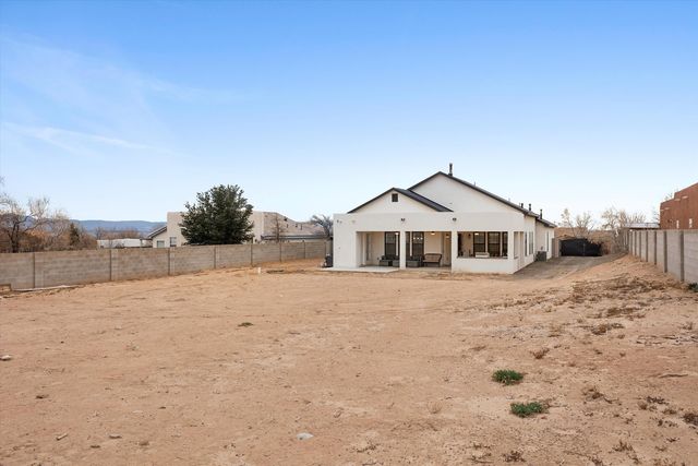 1645 16th Avenue SE, Rio Rancho, NM 87124