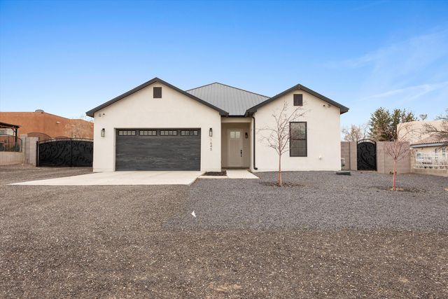 1645 16th Avenue SE, Rio Rancho, NM 87124
