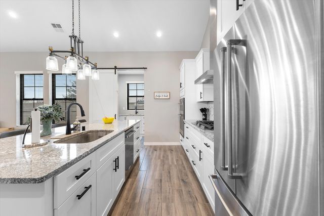 1645 16th Avenue SE, Rio Rancho, NM 87124