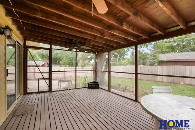 441 Mulder Drive, Lincoln, NE 68510