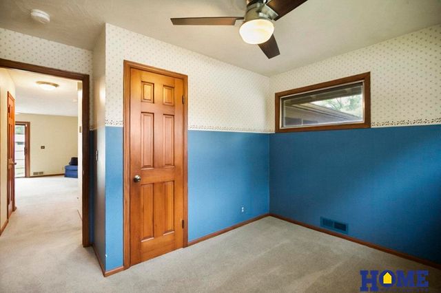 441 Mulder Drive, Lincoln, NE 68510