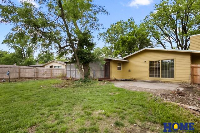 441 Mulder Drive, Lincoln, NE 68510