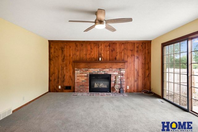 441 Mulder Drive, Lincoln, NE 68510
