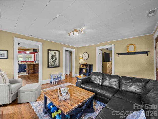 1305 Halltown Road, Spruce Pine, NC 28777