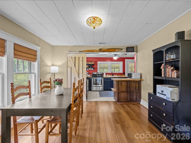 1305 Halltown Road, Spruce Pine, NC 28777