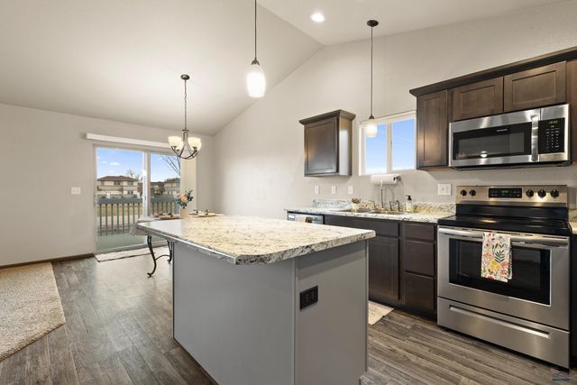 615 BOSWELL BLVD, Box Elder, SD 57719