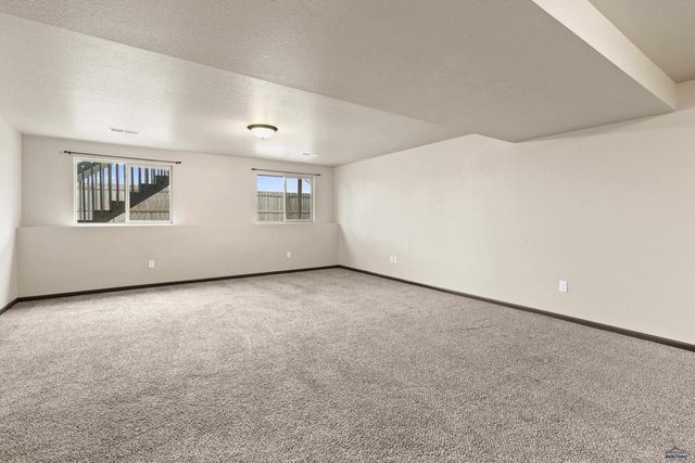 615 BOSWELL BLVD, Box Elder, SD 57719