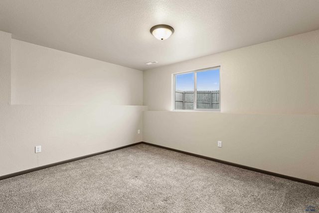 615 BOSWELL BLVD, Box Elder, SD 57719