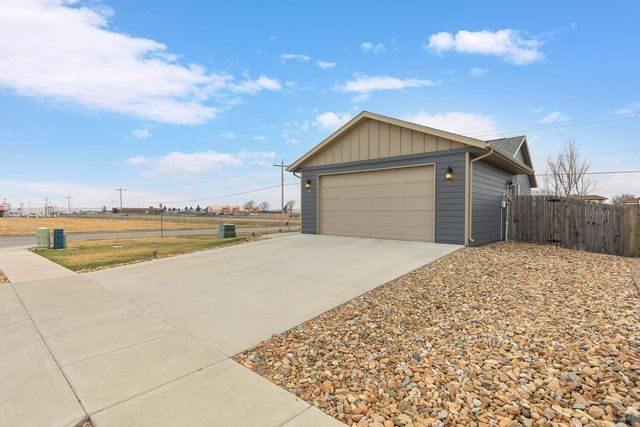 615 BOSWELL BLVD, Box Elder, SD 57719